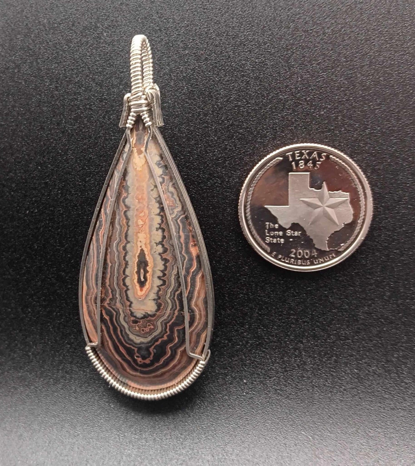 Flowering Tube Onyx